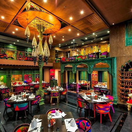 Grand Chennai By Grt Hotels Exterior foto Interior of the restaurant